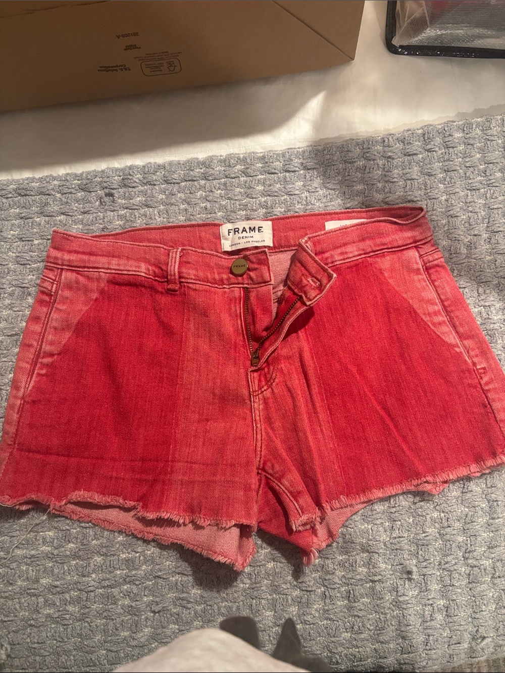 Frame Denim Red Distressed High-Rise Cutoff Shorts size 25
